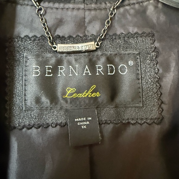 Bernardo Women's Leather Black Draped Jacket - Picture 3 of 3